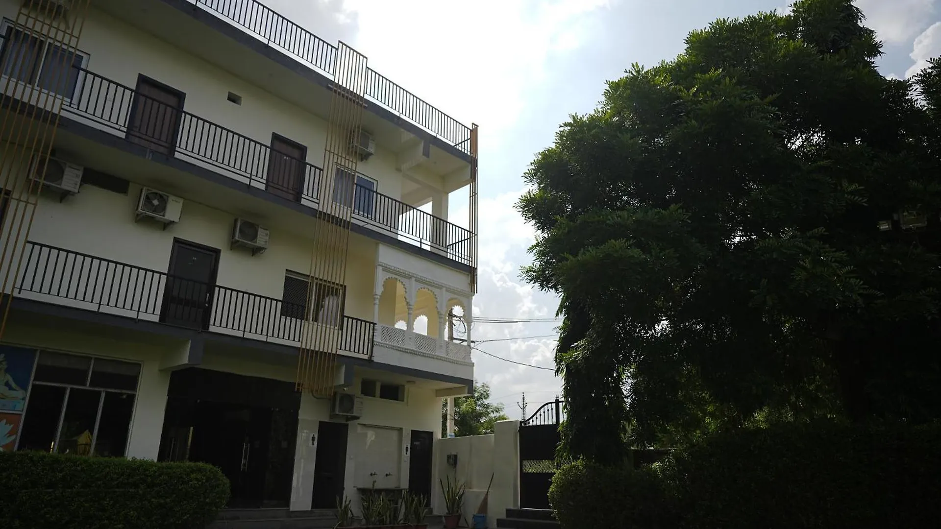 Hotel Parmanand Garden Удайпур